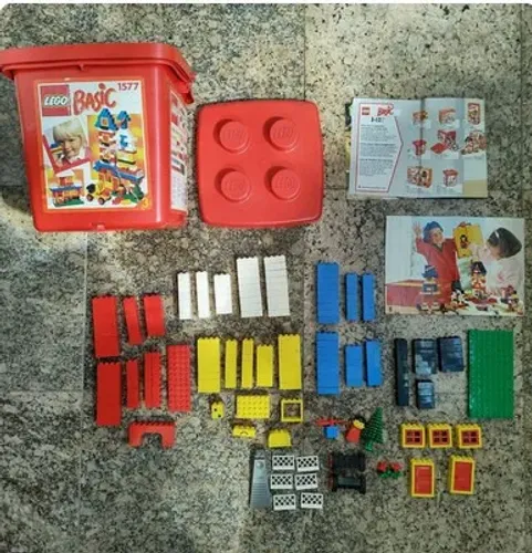 Lego Basic 1577 (made in italy) com balde vermelho original 