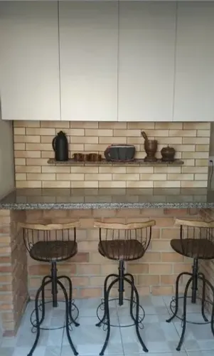 Banqueta Bistrô Ajustável e Giratória Gourmet 70cm