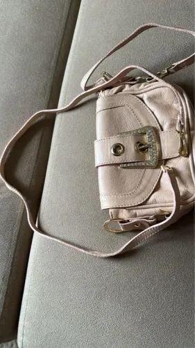 Bolsa de Ombro e mão rosa - Pequena e Charmosa