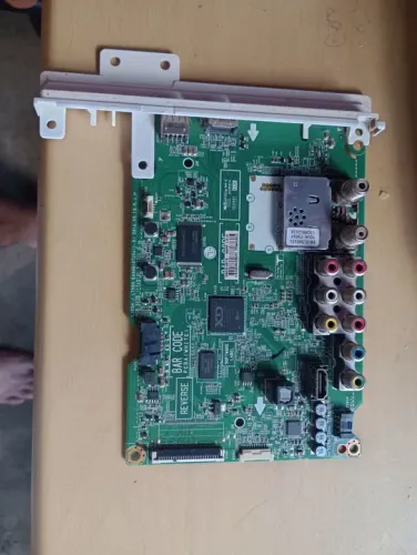 Placa principal da TV LG modelo 32lf565b