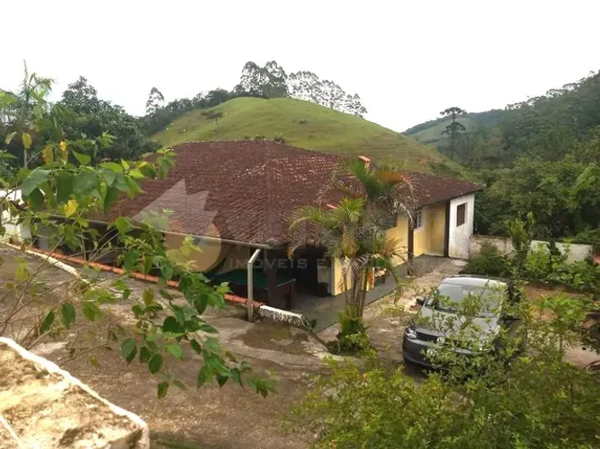Chácara com 2 dormitórios à venda, 1000 m² por R$ 365.000,00 - Pouso Alto - Natividade da 