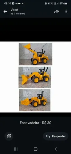 Escavadeira trator com controles