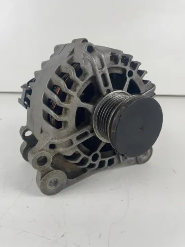 Alternador vw Golf fox Up 02m911021r 2015 2015 2020