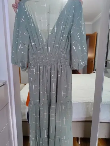 Vestido Longo Verde com fios dourados - tamanho M/G