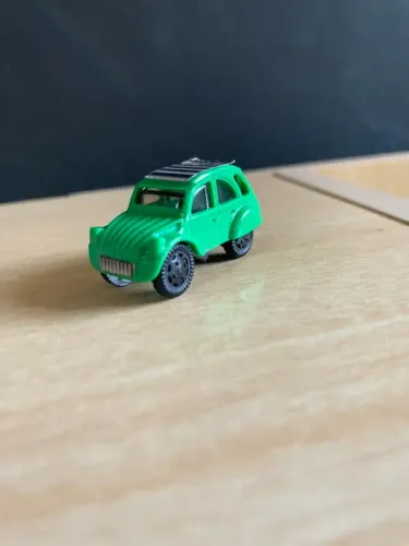 Miniatura de carro - kinder ovo década de 90