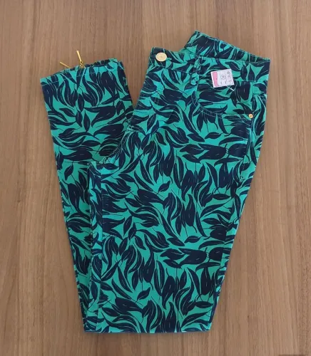 Peças Brechó de Marca Calça Jeans Verde - Tamanho 38 MARIA FILÓ