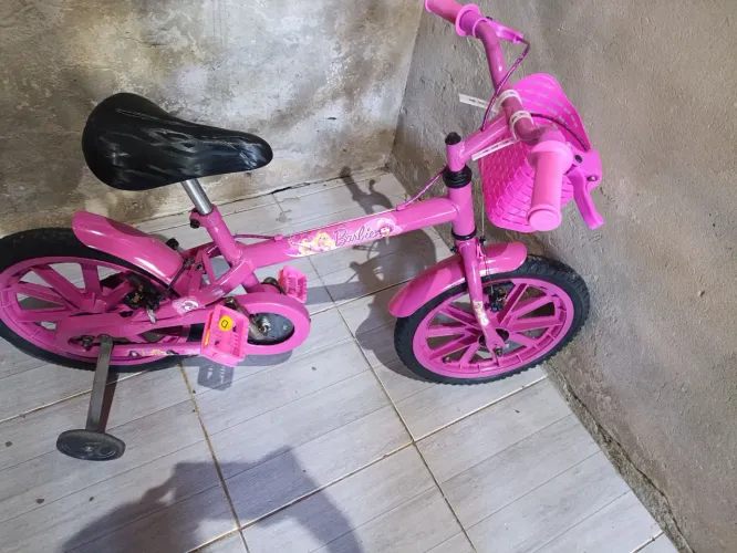 Bicicleta infantil aro 16 de Menina ?