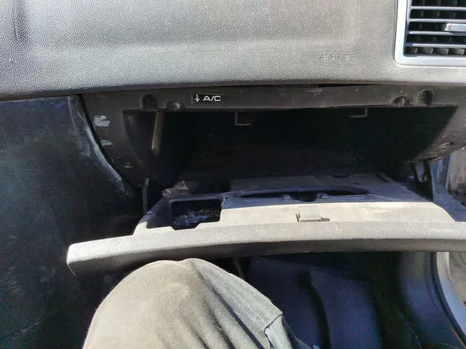 Gaveta porta luvas Peugeot 307
