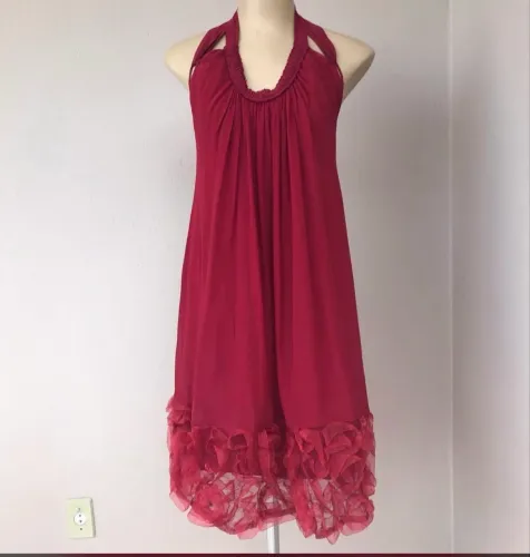 Vestido curto de festa vermelho