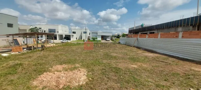 Terreno em Condomínio de Alto Padrão - 465 m²