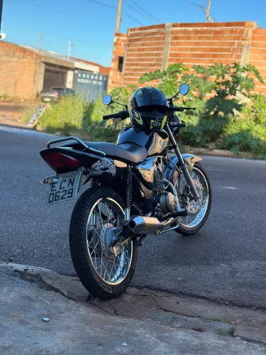 Honda CG 150 Preta - Excelente Estado, Pronta pra Rodar!