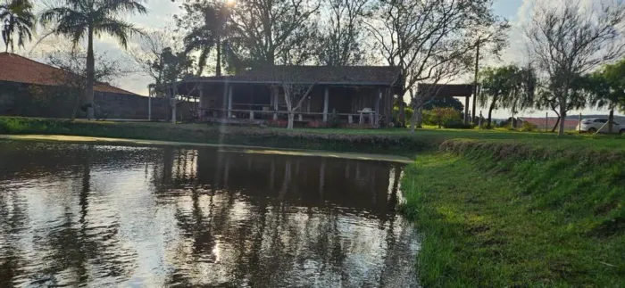 Chácara à venda em Londrina, Usina Três Bocas, com 2 quartos, com 9310 m²
