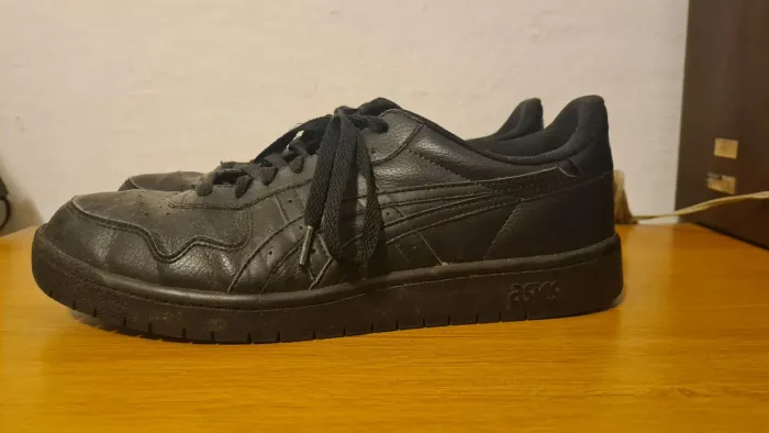 Asics Black