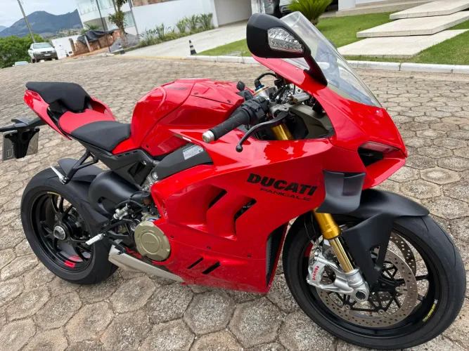 Ducati Panigale V4s 2023 Apenas 780km