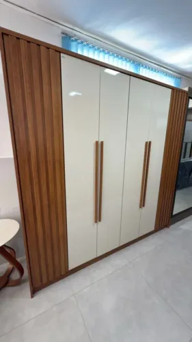Guarda-Roupa 6 Portas Navegantes 2,25 m Cedro/Areia 