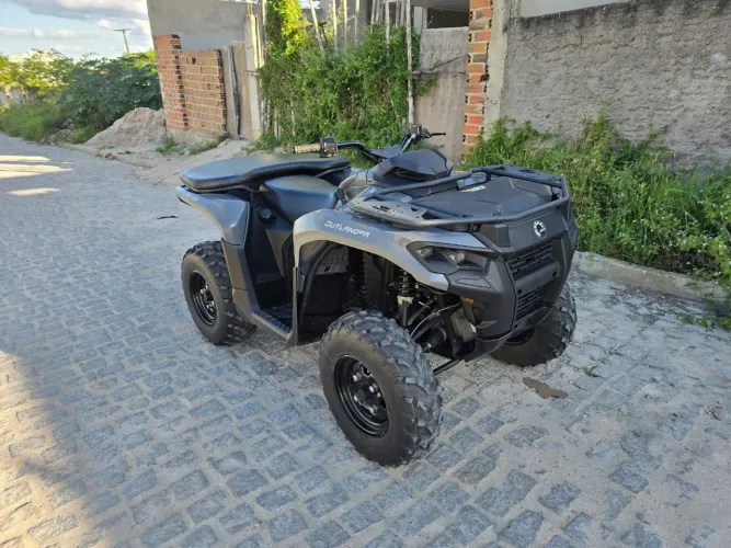 QUADRICICLO CAN AM OUTLANDER 500 2024 NOVÍSSIMO 
