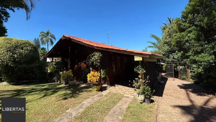 Sítio em Chapéu do Sol
