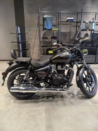 ROYAL ENFIELD METEOR STELLAR  BLACK 350CC - MOD. 2026 - PRONTA ENTREGA!! MAGNO GAMA <br>