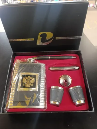 Cantil ideal para carregar o seu whisky (PRESENTE) COD: 0090