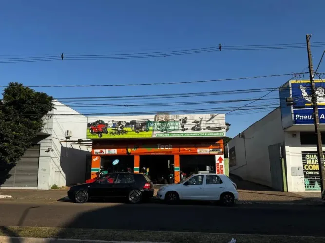Salão à venda em Maringá, Zona 05, com 278 m²