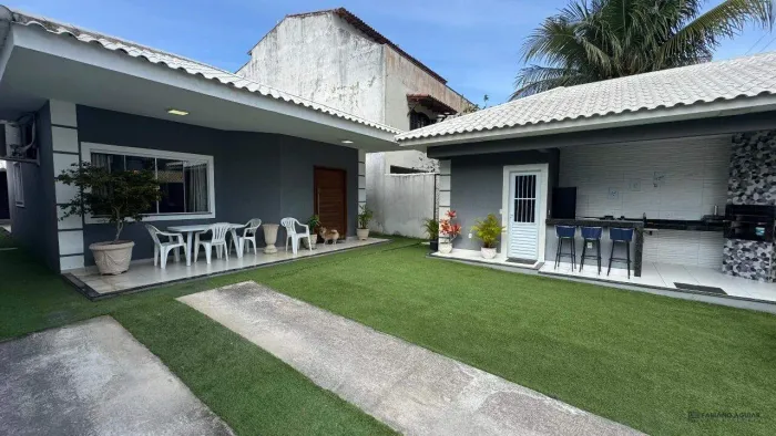 Casa em São Pedro da Aldeia, 3 quartos ( 1 suíte ) - R$ 580.000,00 - Condomínio Cruzeiro
