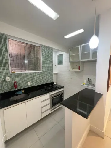 EXCELENTE QUARTO E SALA PROX METRO