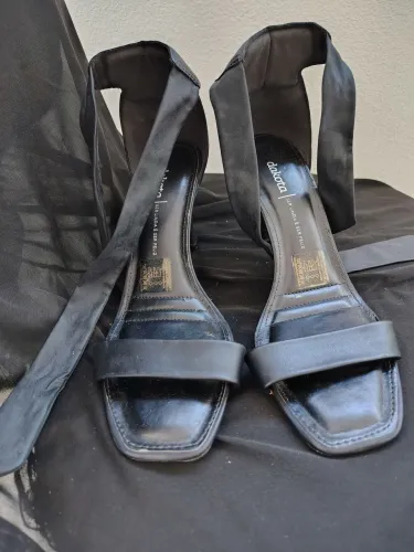Sandália Dakota Salto Fino Preta