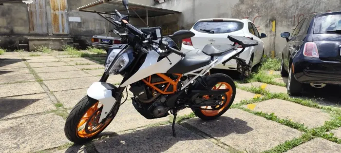 Duke 390 - IPVA 2026 pago!