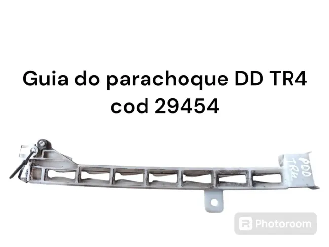 Guia Do Parachoque Dianteiro Direito Mitsubishi Tr4 29454