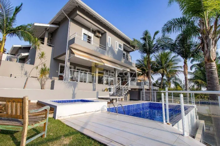 Casa a Venda no Condomínio Vista Alegre na Cidade de Vinhedo/SP