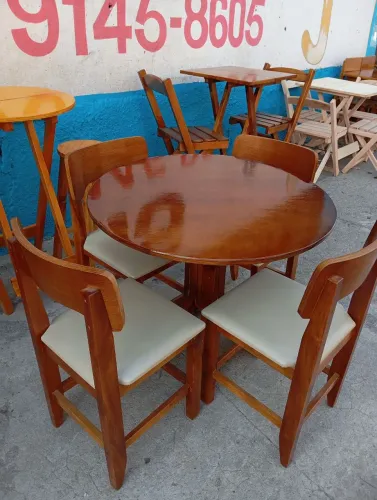 Mesa balneário redonda 90cm com 4 cadeiras encosto anatômico acento estofado 
