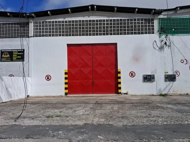 GALPÃO COMERCIAL em SALVADOR - BA, DOM AVELAR