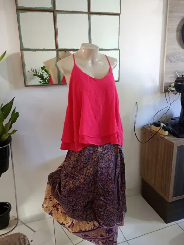  blusas e saias feminina.