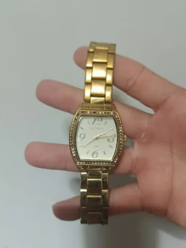 Relógio Technos Dourado com detalhes em Strass