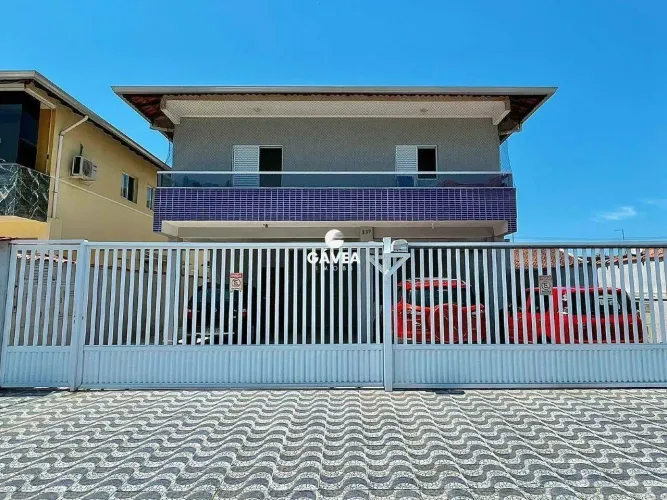 Casa à venda no Sítio do Campo em Praia Grande.