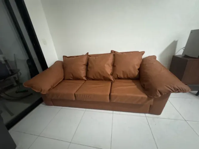Sofa de couro 3 lugares