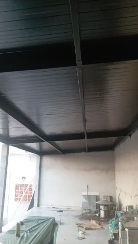 COBERTURAS METÁLICAS COM TELHA TIPO FORRO PRETA R$350m² 