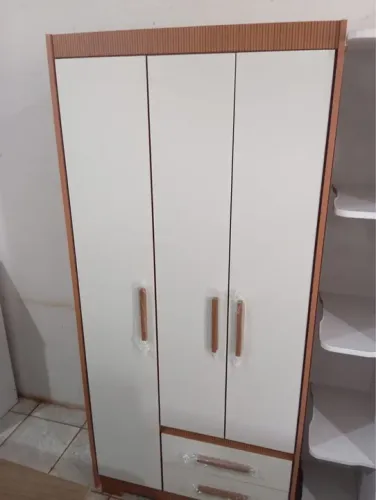 GUARDA ROUPA 3 PORTAS