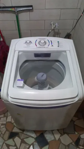 VENDO MAQUINA DE LAVAR ROUPAS ELECTROLUX 13 KG