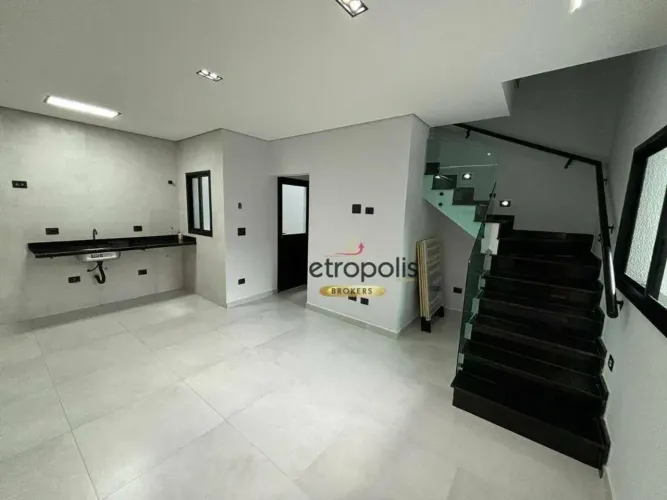 Sobrado à venda, 90 m² por R$ 724.000,00 - Parque Erasmo Assunção - Santo André/SP