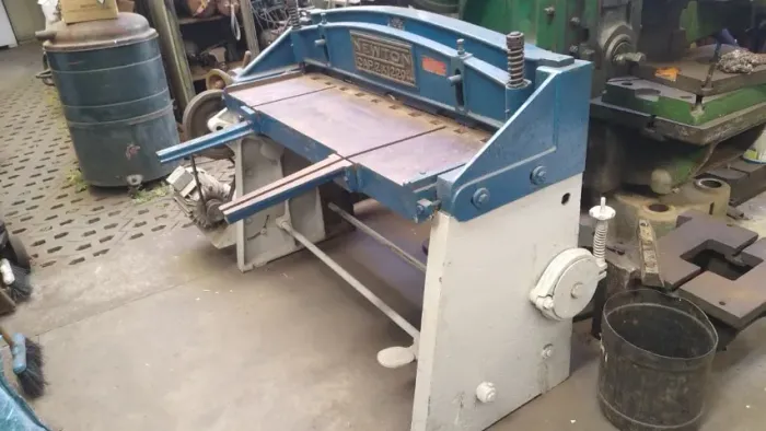 Tesoura Guilhotina Newton TM2