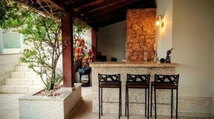 Cobertura com piscina e 4 quartos à venda em Florianópolis/SC.