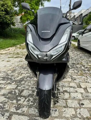 PCX 6 mil km cinza espacial