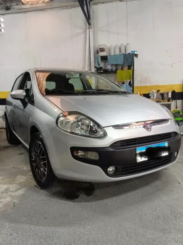 Fiat Punto Attractive 1.4 Fire Flex 8V 5P 2016
