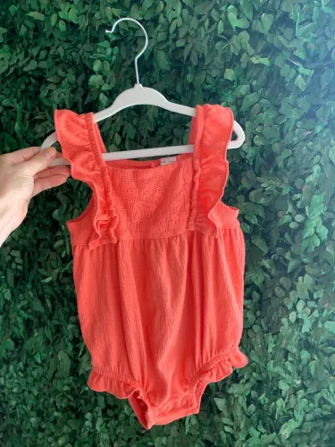 Romper Carters 24 meses