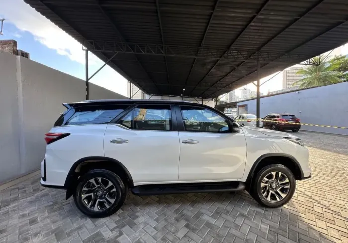 Toyota Hilux SW4 Diamond 2.8 TB 4X4 Die. Aut. 2025