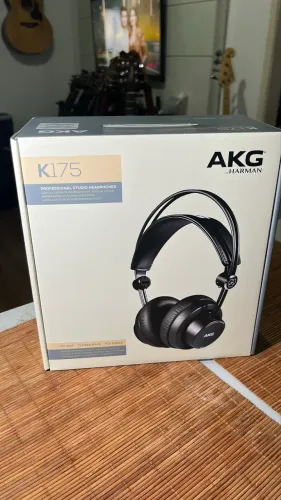 Fone De Ouvido Akg K175 Headphone Profissional Studio Cor Preto
