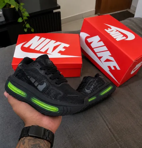 NIKE VOMERO INFANTIL 