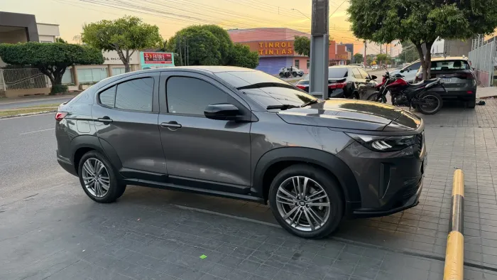 Fiat Fastback 1.0 200 Turbo Flex AUT 2025