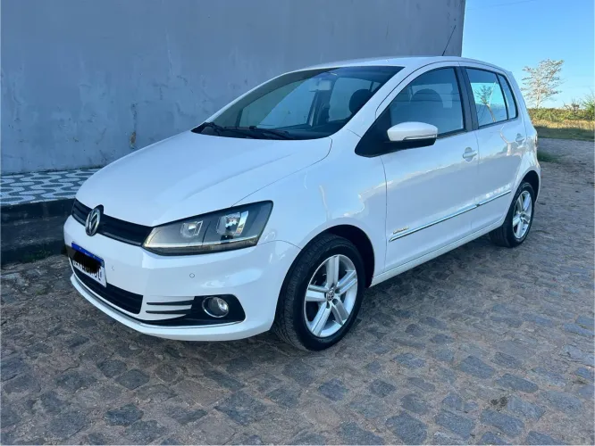 Volkswagen Fox Highline 1.6 Flex 16V 5P 2016